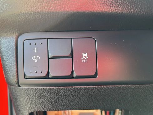 Used 2017 Kia Soul + FWD image 20