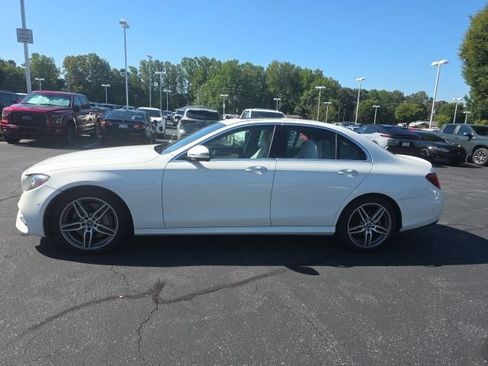 Used 2019 Mercedes-Benz E 300 4MATIC image 5