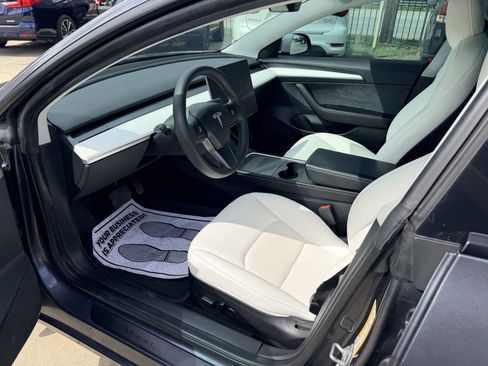 Used 2021 Tesla Model 3 Standard Range Plus RWD image 15