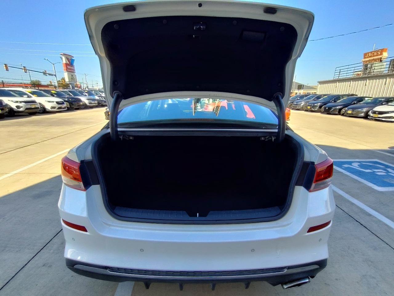 Used 2019 Kia Optima LX FWD image 46