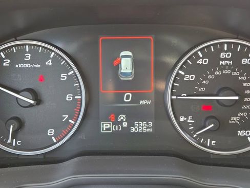 Used 2025 Subaru Crosstrek 2.0i Premium image 20