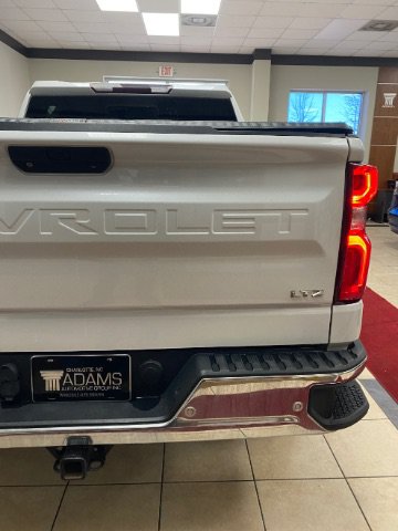 Used 2021 Chevrolet Silverado 1500 LTZ w/ Safety Package II AWD/4WD image 10