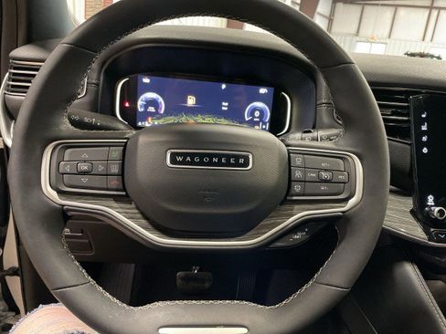 Used 2022 Jeep Wagoneer Series II image 17