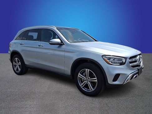 Used 2022 Mercedes-Benz GLC 300 4MATIC w/ Multimedia Package Lite image 3