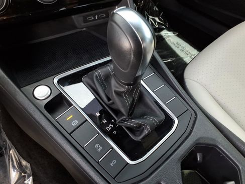 Certified 2021 Volkswagen Jetta R-Line FWD image 31