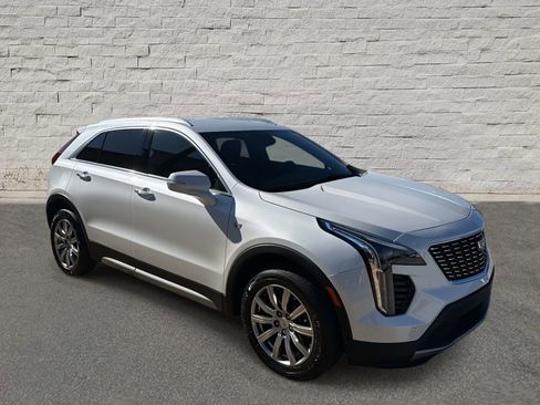 Used 2021 Cadillac XT4 Premium Luxury w/ Driver Awareness Package image 7