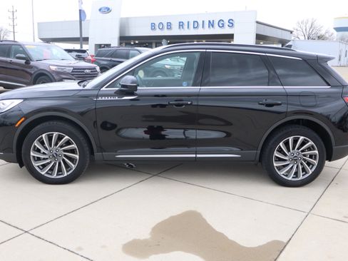 Used 2025 Lincoln Corsair Reserve AWD/4WD image 9