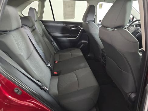 Used 2022 Toyota RAV4 XLE w/ Convenience Package image 13