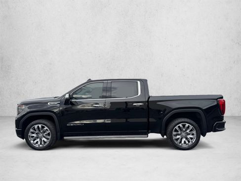 Used 2024 GMC Sierra 1500 Denali w/ Denali Reserve Package AWD/4WD image 8