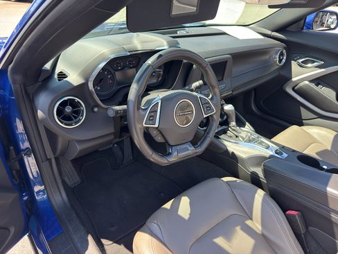 Used 2020 Chevrolet Camaro LT image 12