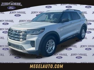 New 2026 Ford Explorer Active RWD video 1