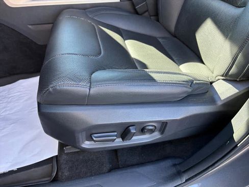 Used 2023 Toyota Sequoia Limited image 22