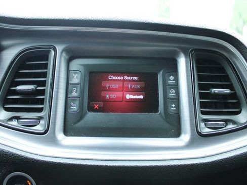 Used 2017 Dodge Challenger SXT RWD image 18