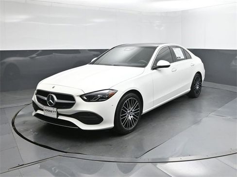 Used 2025 Mercedes-Benz C 300 Sedan image 34