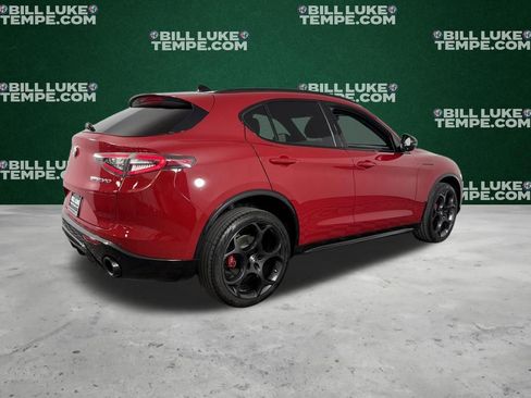 Used 2024 Alfa Romeo Stelvio AWD image 8