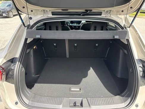 New 2026 Chevrolet Trax ACTIV FWD image 32