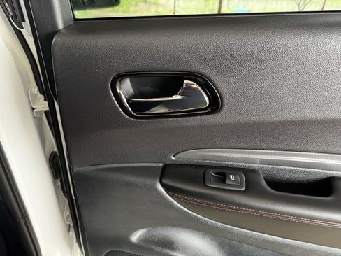 Used 2025 Dodge Durango GT w/ Blacktop Package RWD image 38