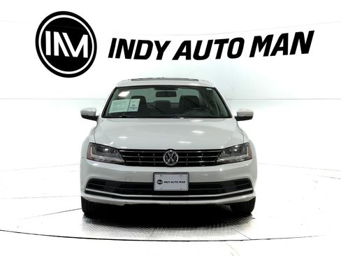 Used 2018 Volkswagen Jetta SE image 9