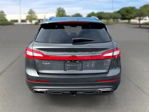 Used 2018 Lincoln MKX Reserve w/ Driver Assistance Package image 7