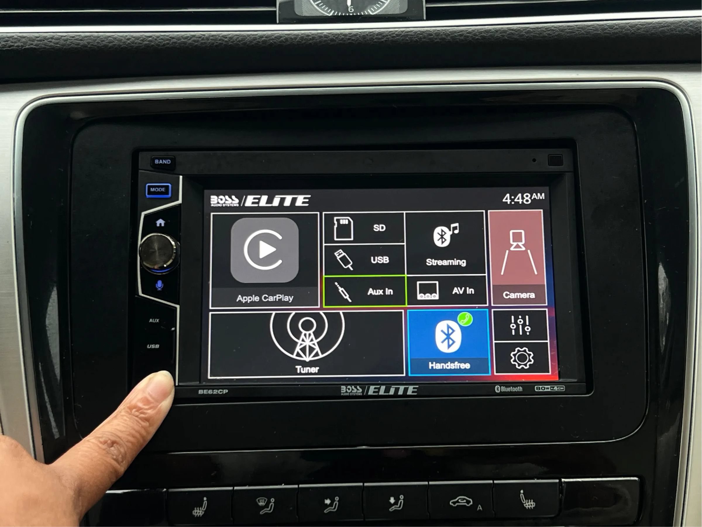 Used 2012 Volkswagen Passat TDI SE FWD image 16