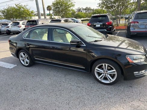 Used 2014 Volkswagen Passat TDI SE image 21