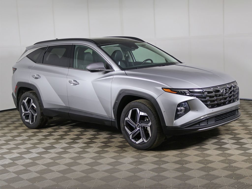 Used 2022 Hyundai Tucson Limited w/ Cargo Package AWD/4WD image 2