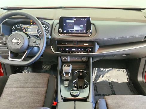 Used 2023 Nissan Rogue SV AWD/4WD image 27