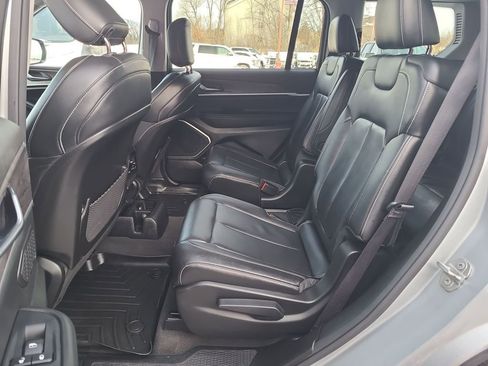 Used 2021 Jeep Grand Cherokee L Limited image 34