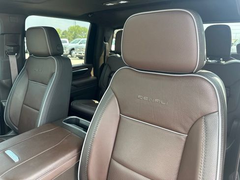 Certified 2025 GMC Sierra 3500 Denali w/ Denali Reserve Package AWD/4WD image 14