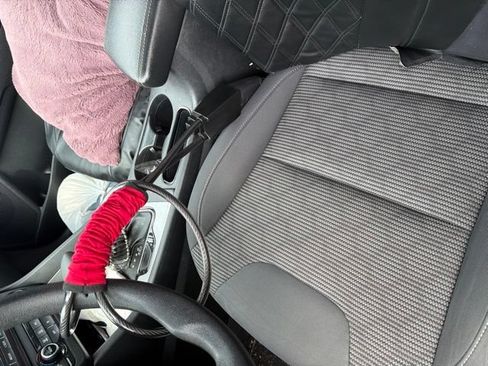 Used 2021 Kia Niro LX FWD image 3