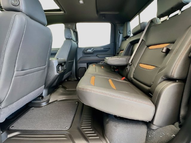 New 2026 GMC Sierra 1500 AT4 w/ AT4 Premium Package AWD/4WD image 17