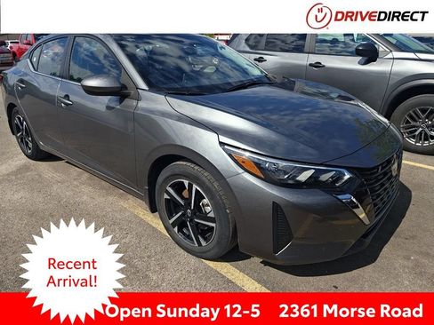 Used 2025 Nissan Sentra SV FWD image 1