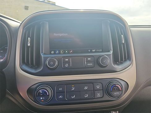 Certified 2022 GMC Canyon Denali image 18