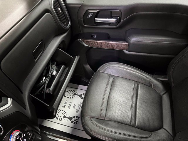 Used 2022 GMC Sierra 3500 Denali w/ Denali Ultimate Package AWD/4WD image 40