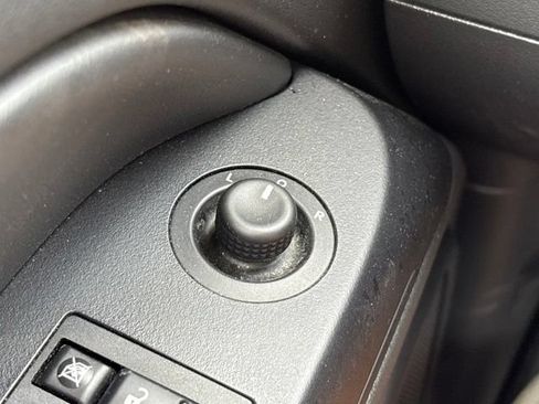 Used 2014 Jeep Patriot Latitude w/ Sun/Sound Group AWD/4WD image 12