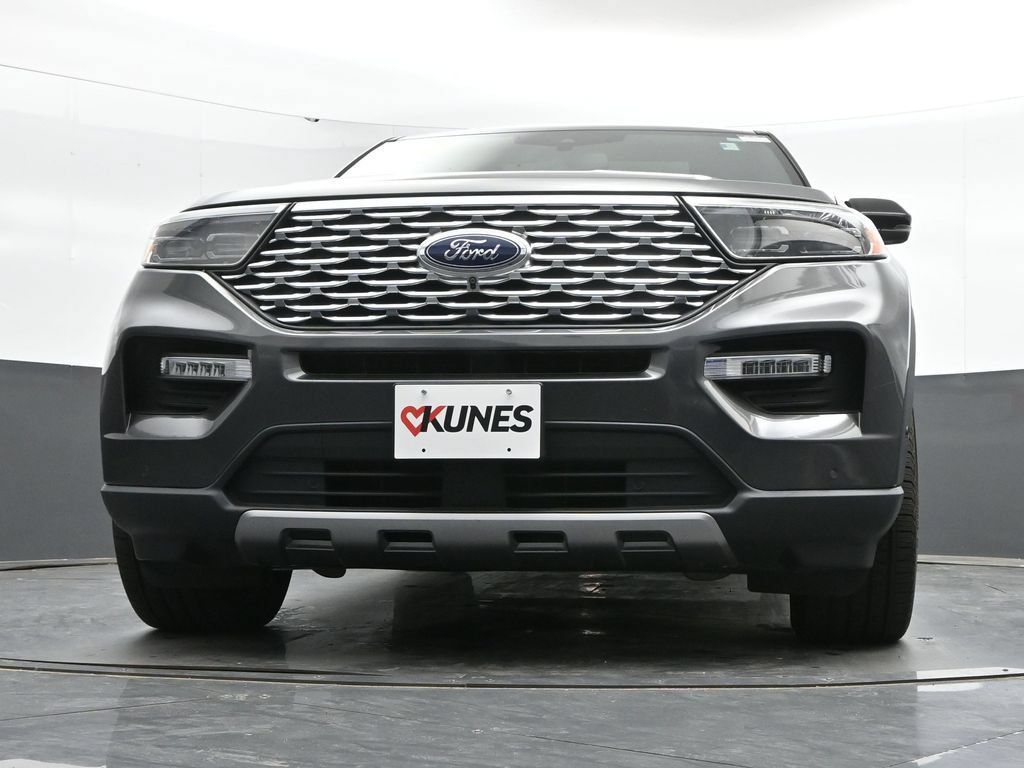 Used 2020 Ford Explorer Platinum w/ Premium Technology Package AWD/4WD image 44