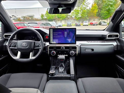 Used 2025 Toyota Tacoma TRD Off-Road AWD/4WD image 35
