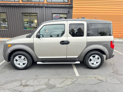 Used 2004 Honda Element EX image 2