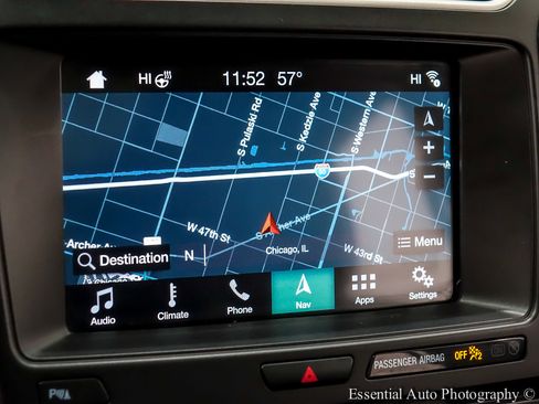 Used 2018 Ford Explorer XLT w/ Equipment Group 202A image 23