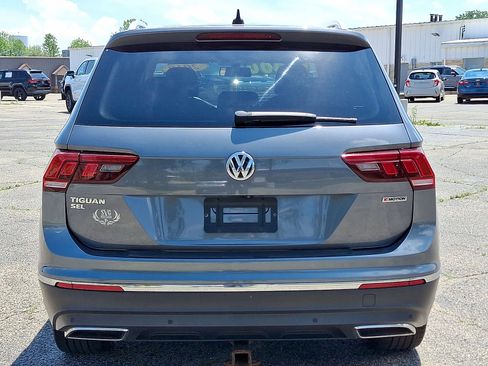 Used 2019 Volkswagen Tiguan SEL AWD/4WD image 23
