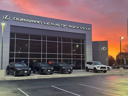 New 2025 Lexus LX 700h Luxury image 5