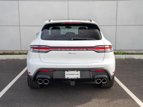 New 2026 Porsche Macan image 7