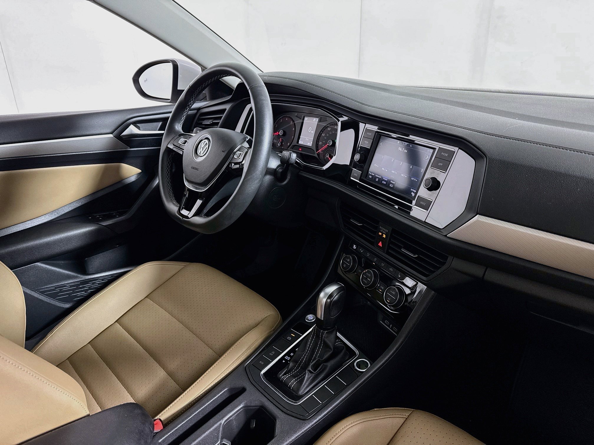Used 2021 Volkswagen Jetta SE FWD image 29