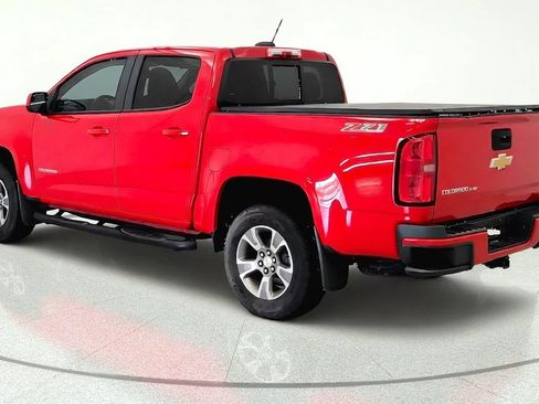 Used 2018 Chevrolet Colorado Z71 AWD/4WD image 6