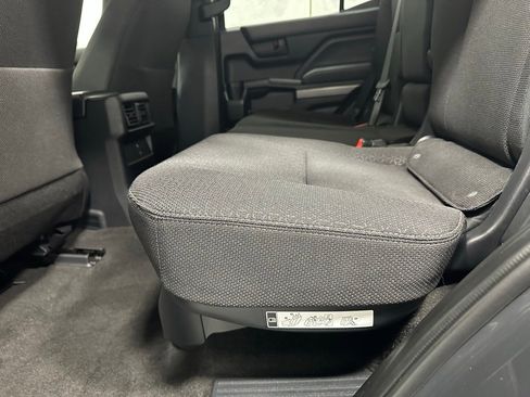 Used 2025 Toyota 4Runner SR5 image 44