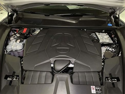 New 2026 Porsche Cayenne Coupe image 24