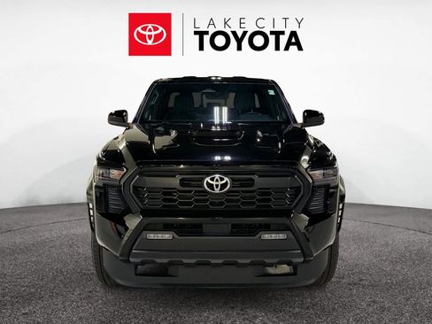 Used 2024 Toyota Tacoma TRD Sport image 11