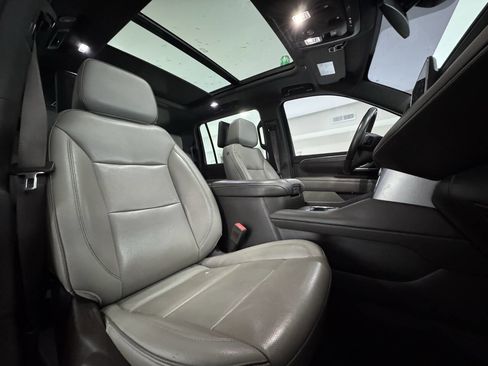 Used 2021 GMC Yukon XL SLT w/ Rear Media and Nav Package image 37