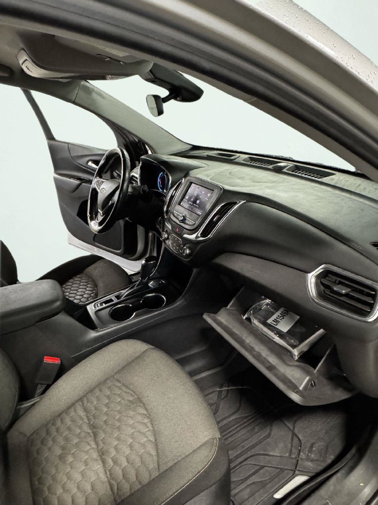Used 2020 Chevrolet Equinox LT AWD/4WD image 25