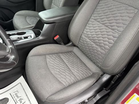 Used 2021 Chevrolet Equinox LT image 27